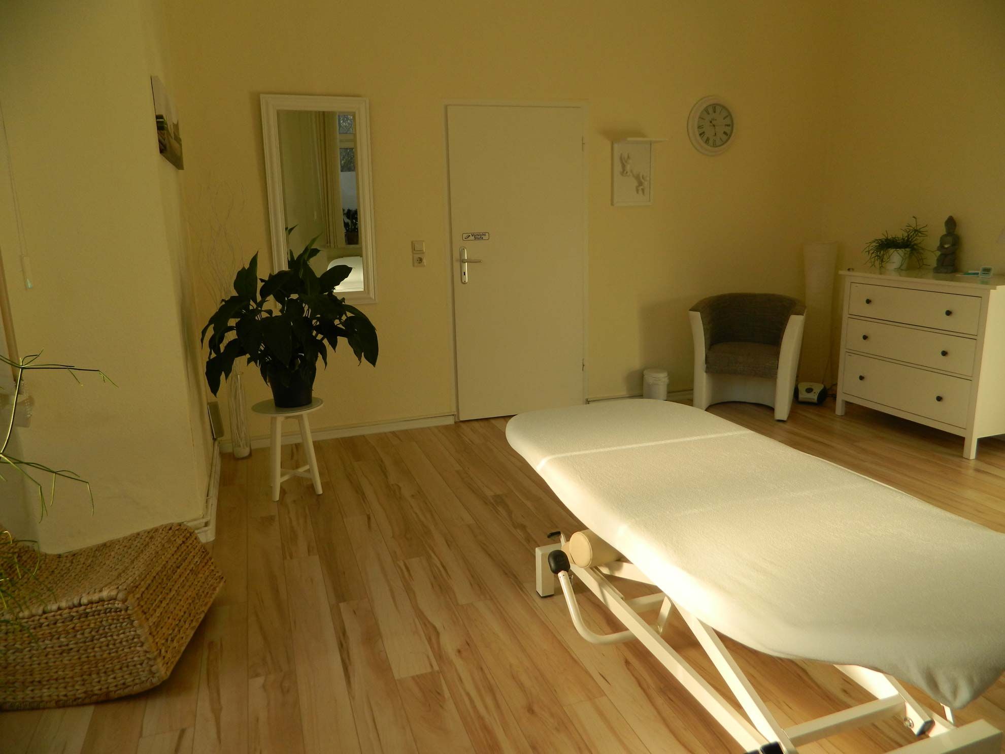 MATTHIAS HAAG Praxis für Physiotherapie - Krankengymnastik, Massagen ...